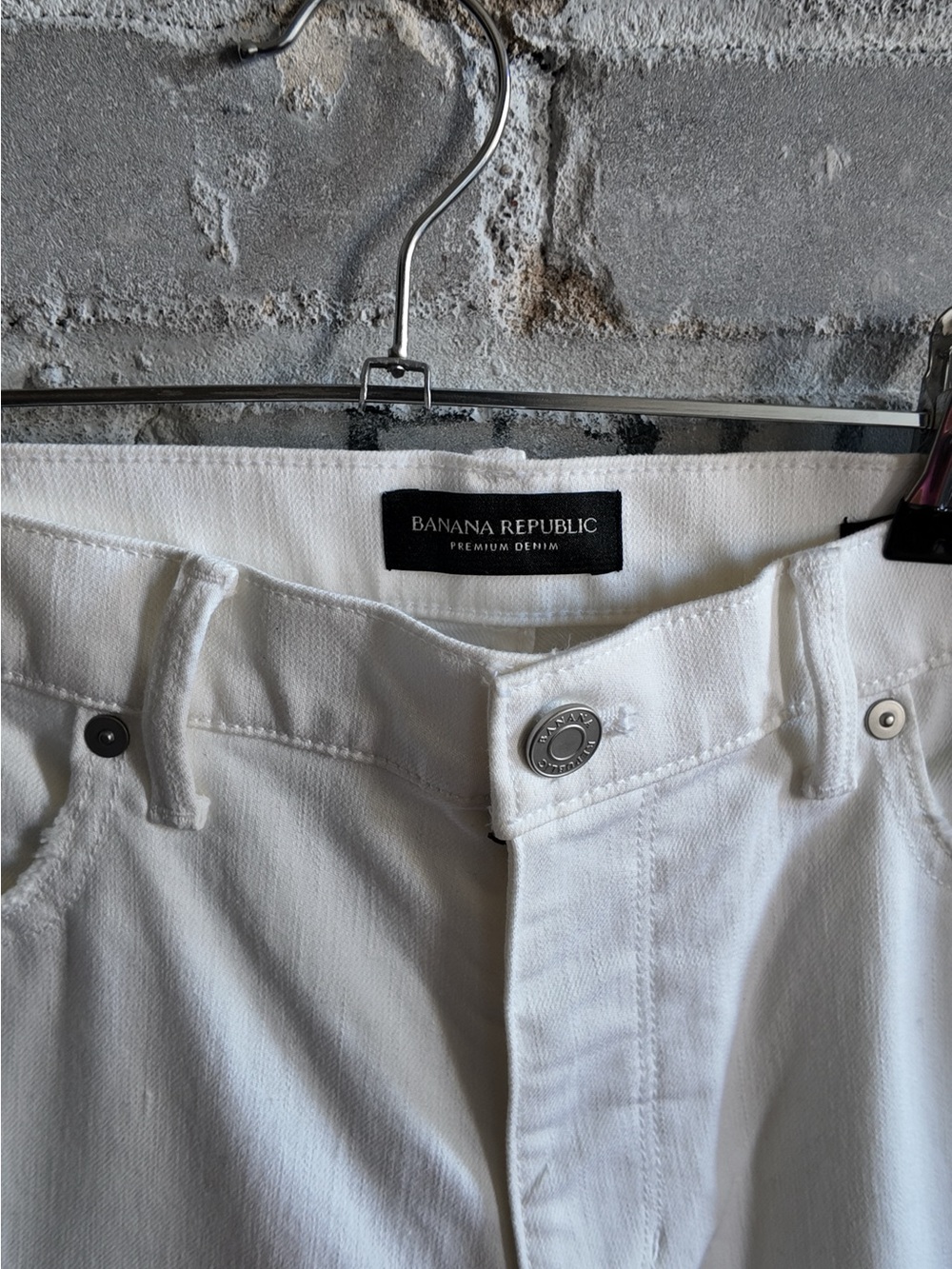 Banana Republic White Girlfriend Jeans Raw Hem Crop Denim Sz 31